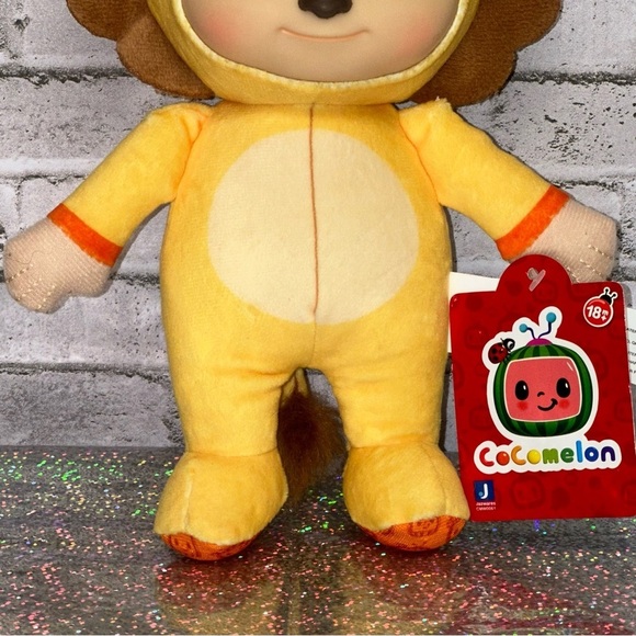 CoComelon JJ Lion Little Plush Doll 8 in. Plastic Face Soft Toy NEW NWT - Picture 4 of 15